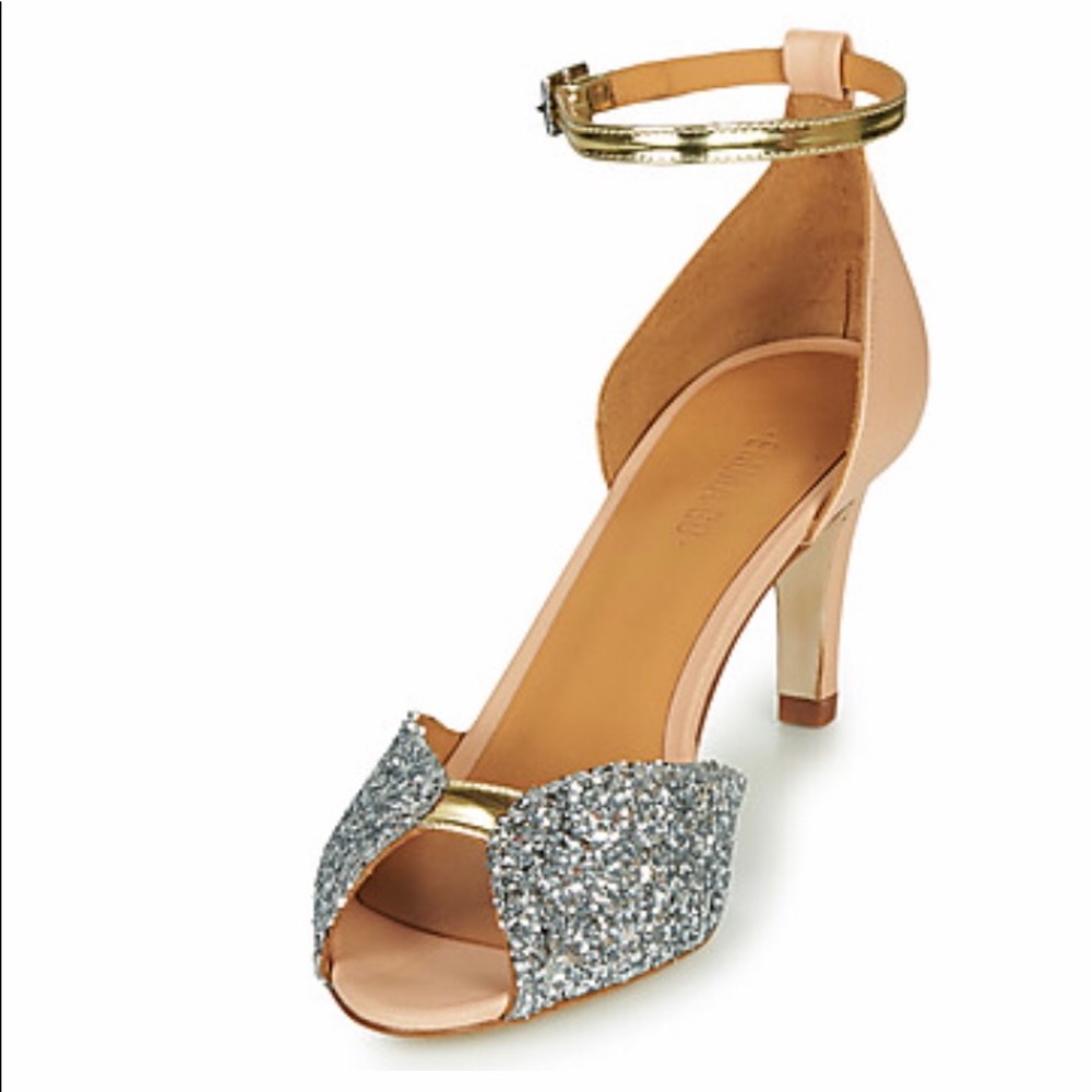 Brand new Emma Go/ Anthropologie Jolene sandals 👡